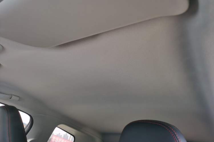 Used Chery QQ Little Ant 2022 Revised Version 2 Sweet Pink Edition Full-Sugar Version 30.6 kWh 30 kW 301 km Headliner