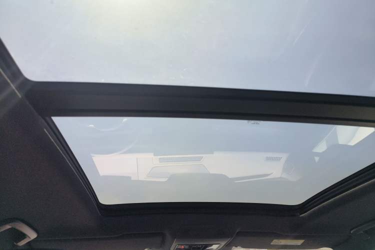 Used Volkswagen Teramont 2025 Tiguan Pro 450TSI Four-Wheel Drive Summit Edition
