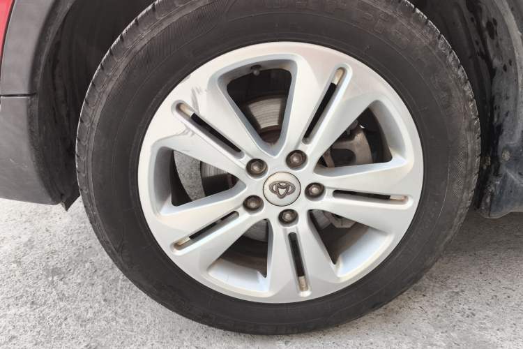 Used Oshan CX70 2016 1.6L Manual Luxury Model
