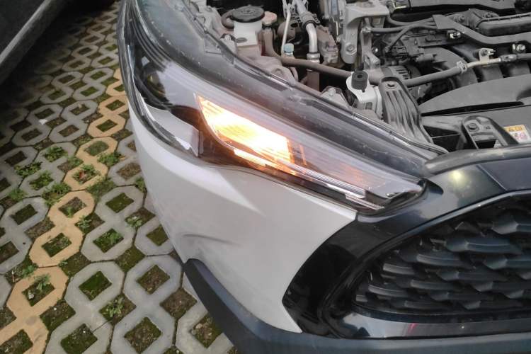 Used Toyota Corolla Cross 2022 2.0L Pioneer Edition Right Front Headlight