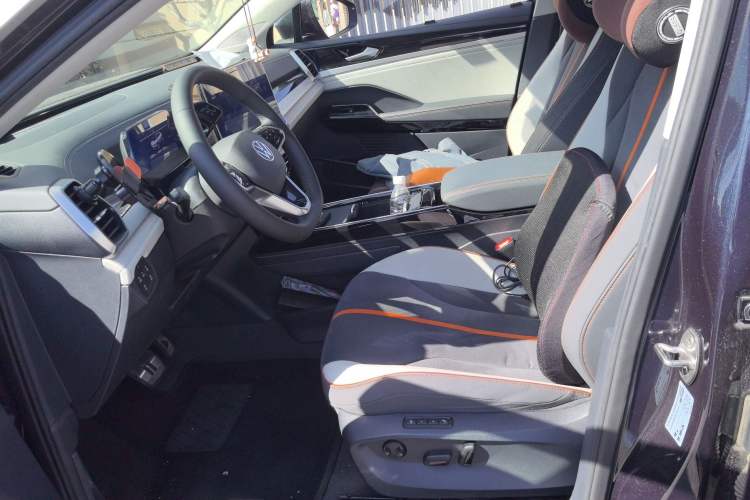 Used Volkswagen ID.6 CROZZ 2022 Long-Range PRO Edition
