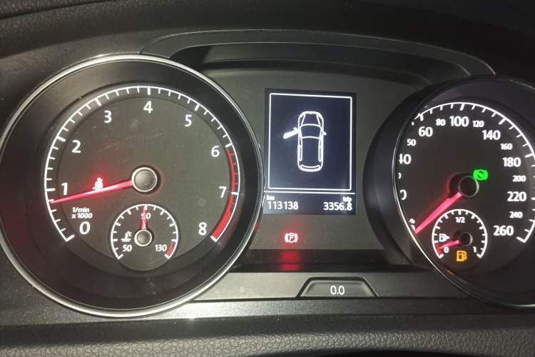 Used Volkswagen Golf 2017 1.6L Automatic Comfort Million-Vehicle Anniversary Edition