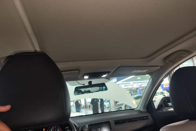 Used Honda Vezel 2020 220 TURBO CVT Luxury Edition
