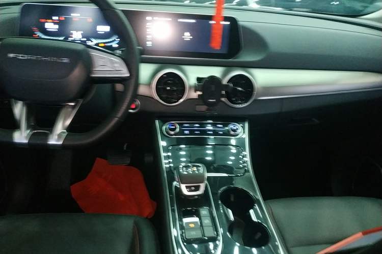 Used FORTHING T5 2022 Shengshi Version 1.5T Automatic - Yuanmeng Edition 5 Seats