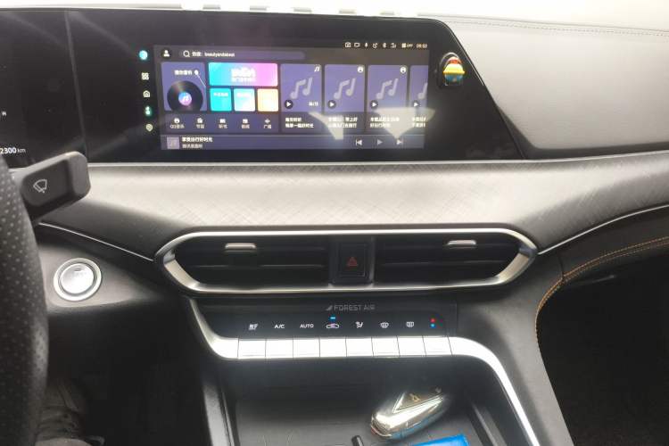 Used CHANGAN UNI-T 2022 1.5T Prestige Version Audio And AC Panel