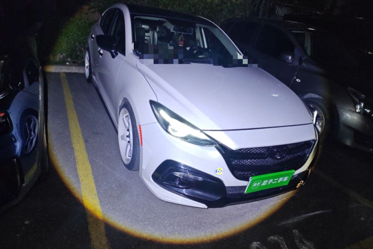 Used Mazda 3 Axela 2014 Sedan 2.0L Automatic Sport Model
