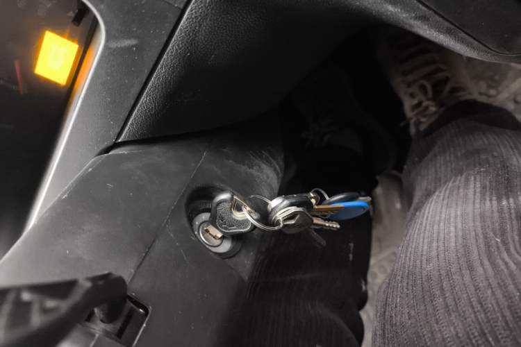 Used Wuling Zhiguang 2020 1.2L Practical Model China VI LSI
