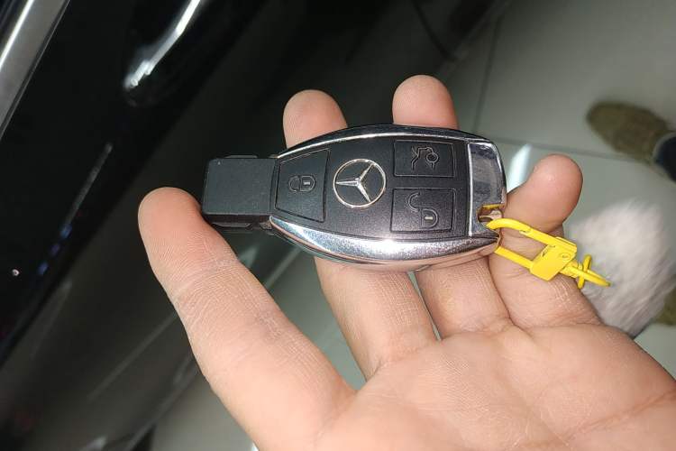 Used Mercedes-Benz C-Class 2015 C 260 L
