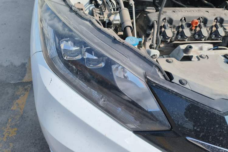 Used Honda Vezel 2017 1.8L CVT Front-Wheel Drive Pioneer Edition Right Front Headlight