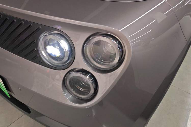 Used firefly firefly 2025 Illuminated Edition
