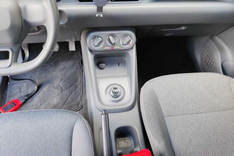 Used Wuling Hongguang New Energy 2024 All-Electric Model 300KM Practical Version