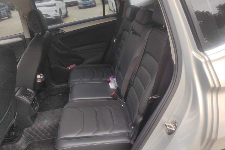 Used Volkswagen Tiguan L 2017 330TSI Automatic Two-Wheel Drive Luxury Edition
