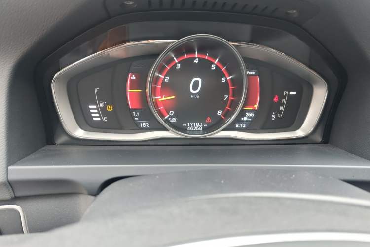 Used Volvo V60 2014 T5 Zhiya Edition