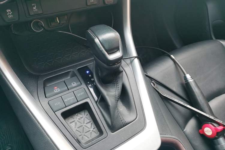 Used Toyota RAV4 2020 2.0L CVT Two-Wheel Drive Fashion PLUS Edition
