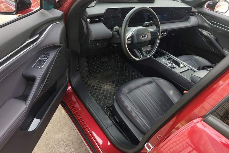 Used Ford Mondeo 2023 EcoBoost 245 Ultimate Model Driver Seat