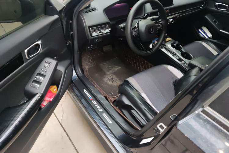 Used Honda Civic 2022 240TURBO CVT Dynamic Edition
