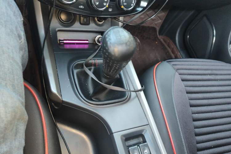 Used Haima S5 2015 1.6L Manual Luxury Model with Sunroof
