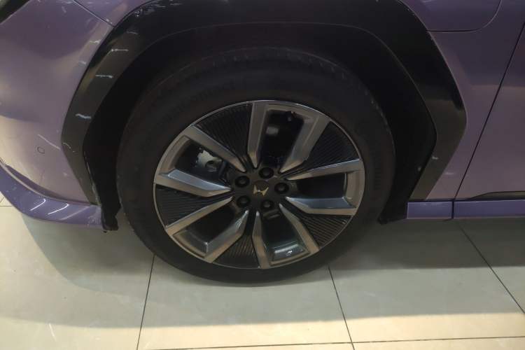 Used Honda P7 2025 Four-Wheel Drive Long-Range Max Left Front Wheel Hub