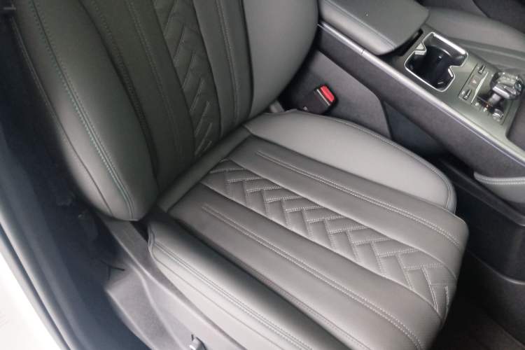 Used BYD Song L DM-i 2025 Intelligent Driving Version 160 km Beyond-Range Type Right Front Seat