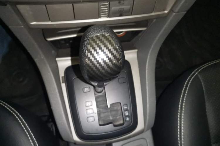 Used Ford Focus 2013 Hatchback Classic 1.8L Automatic Base Model Gear Lever