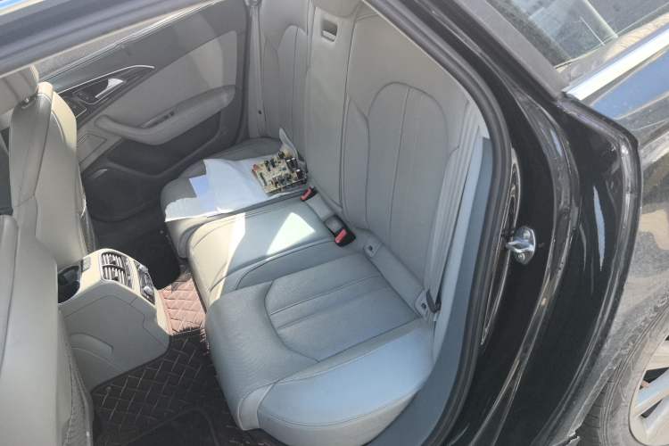 Used Audi A6L 2014 35 FSI Comfort Version Left Rear Seat