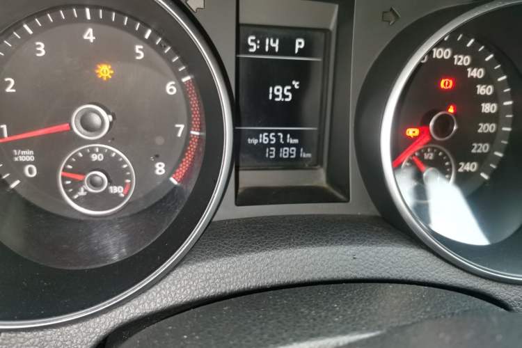 Used Volkswagen Golf 2011 1.6L Automatic Fashion Edition
