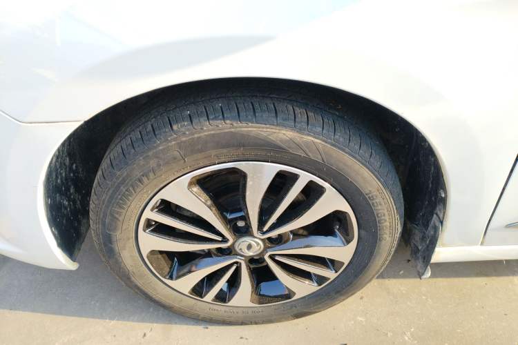 Used Dongfeng Aeolus A60 2016 1.5L Manual Luxury Model
