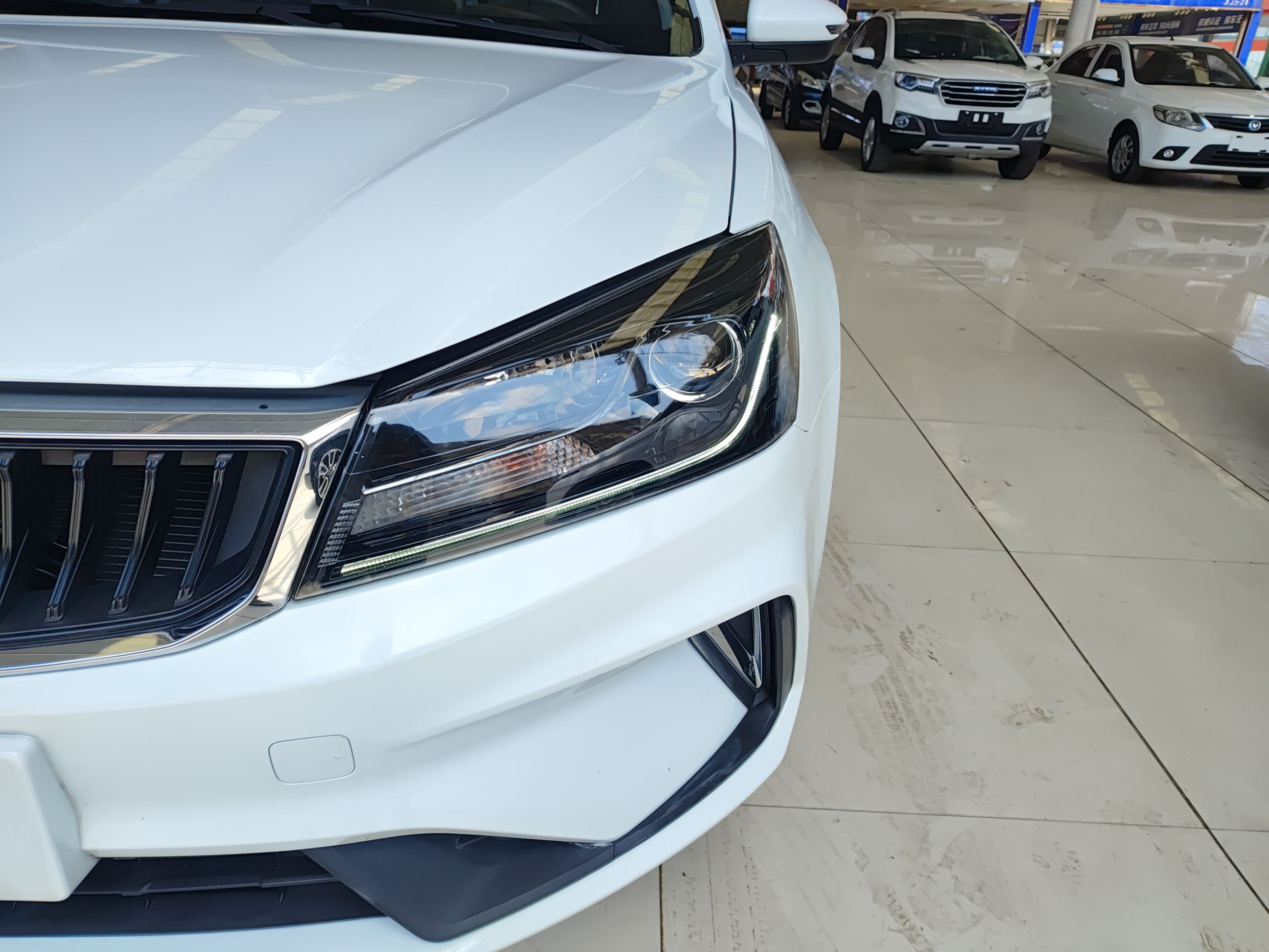 Geely Auto Emgrand 2021 UP 1.5L CVT Luxury Model — снимка 6