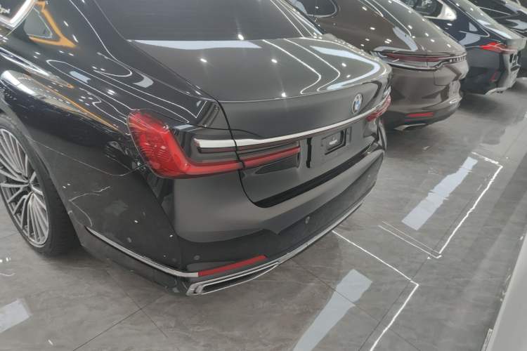 Used BMW 7 Series 2021 740Li Leading Edition Luxury Package
