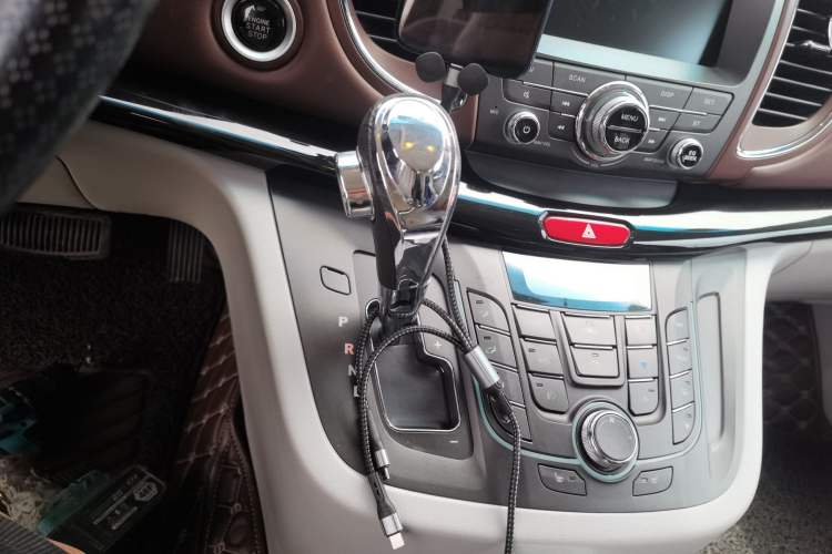 Used JAC Group Refine M5 2016 2.0T Gasoline Automatic Business Edition Gear Lever