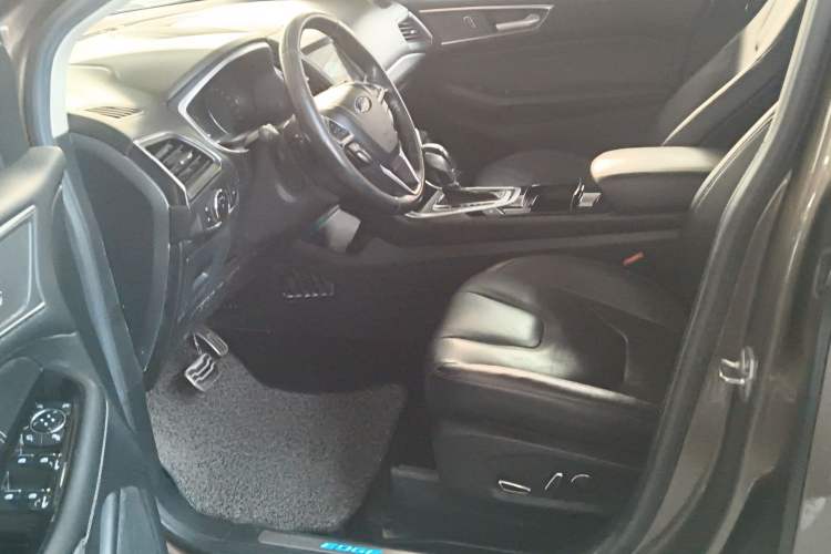 Used Ford Edge 2016 EcoBoost 245 Four-Wheel Drive Titanium 7-Seater