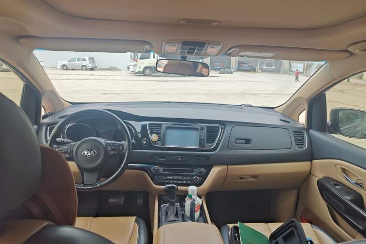 Used Kia Carnival 2015 3.3 GDI Luxury Edition China V Standard Headliner