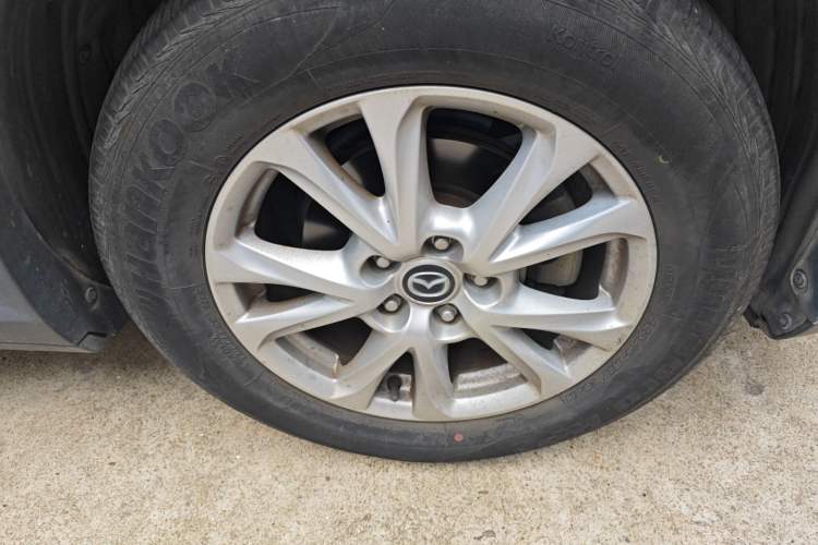 Used Mazda CX-4 2016 2.0L Automatic 2WD Blue Sky Dynamic Edition Right Front Wheel Hub