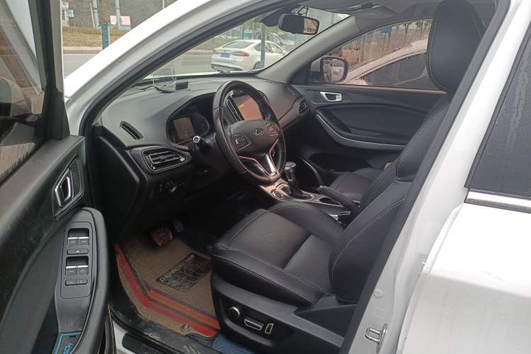 Used Chery Tiggo 7 2017 SPORT 1.5T Automatic Luxury Edition Interior 3