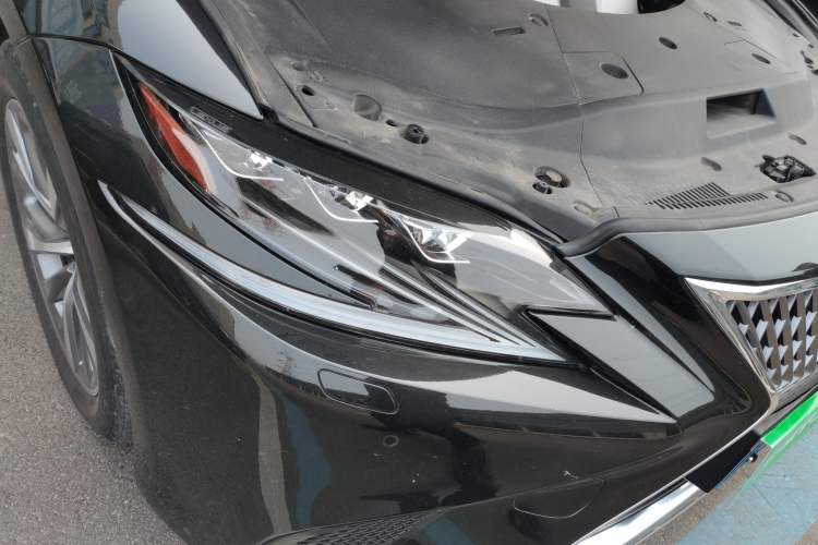 Used Lexus LS 2020 500h Excellence Edition China VI standard