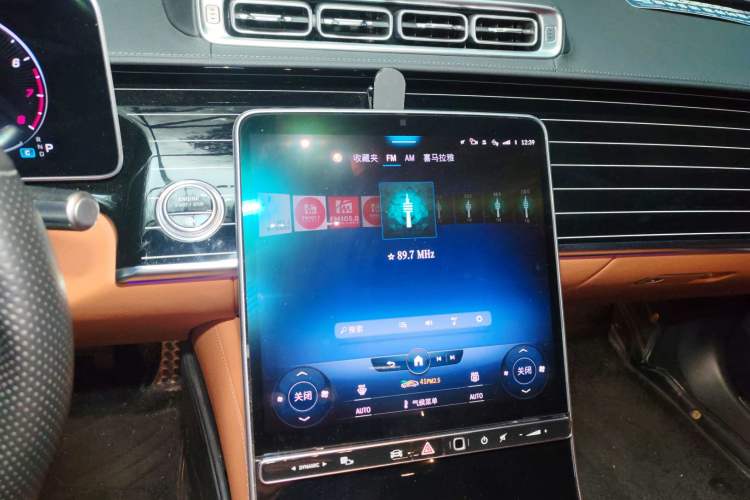 Used Mercedes-Benz S-Class 2022 S 450 L 4MATIC Audio And AC Panel