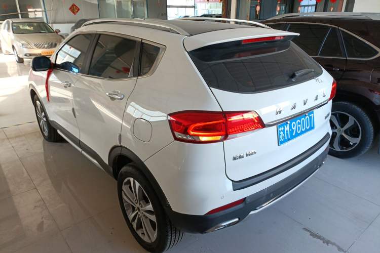 Used Haval H2s 2017 Blue Label 1.5T Dual-Clutch Luxury Model
