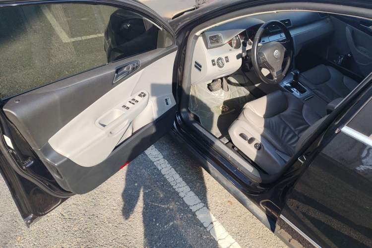 Used Volkswagen Magotan 2011 1.8TSI DSG Comfort Model Driver Seat