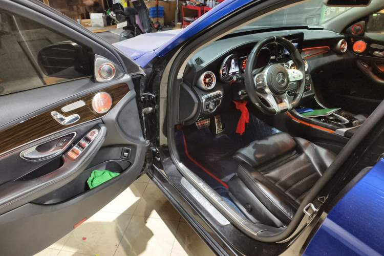 Used Mercedes-Benz C-Class 2018 C 200 L Driver Seat