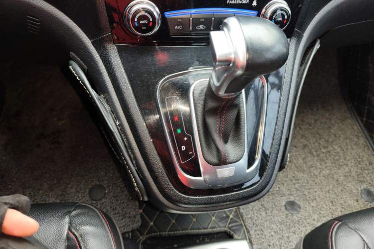 Used Haval H6 2016 Upgraded Model 1.5T Automatic Two-Wheel Drive Elite Version