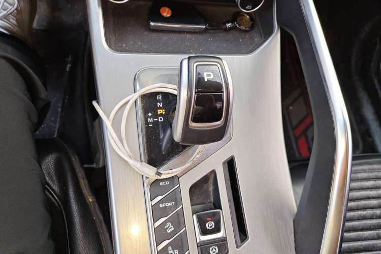 Used Geely Auto Coolray 2019 260T DCT Explorer China VI Standard
