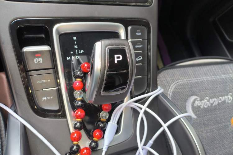 Used Geely Auto Emgrand X7 Sport 2022 1.8TD DCT Zhiya Trim