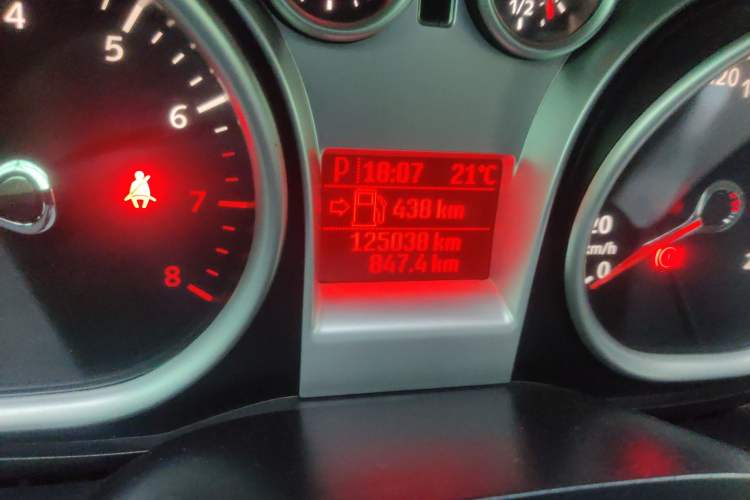 Used Ford Focus 2013 Hatchback Classic 1.8L Automatic Base Model
