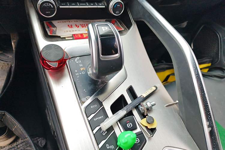 Used Geely Auto Coolray 2020 PRO 260T DCT Knight Gear Lever