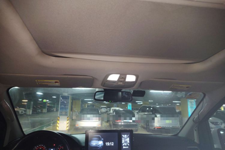 Used SAIC MAXUS G10 2016 2.0T Automatic Luxury Executive Edition Headliner