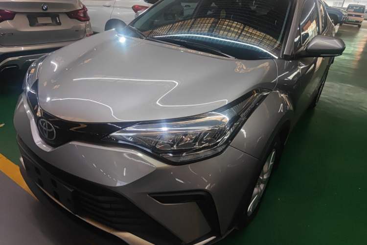 Used Toyota IZOA 2021 2.0L Yixing Version