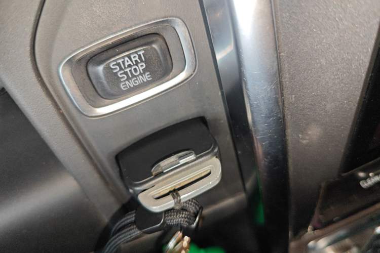 Used Volvo XC60 2016 T5 Smart Upgrade Model