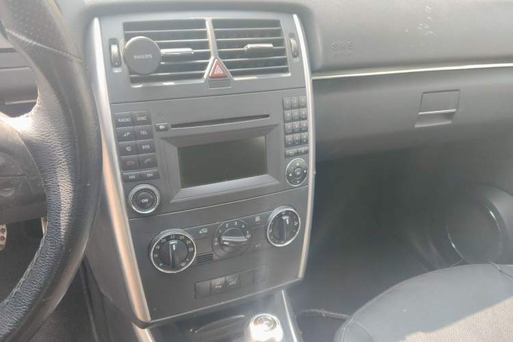 Used Mercedes-Benz B-Class 2009 B 200 Fashion Model Audio And AC Panel