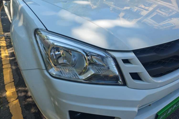 Used Isuzu JLM 2018 2.8T Classic Edition Two-Wheel Drive Luxury Version with Extended Cargo Bed JE493ZLQ5F
