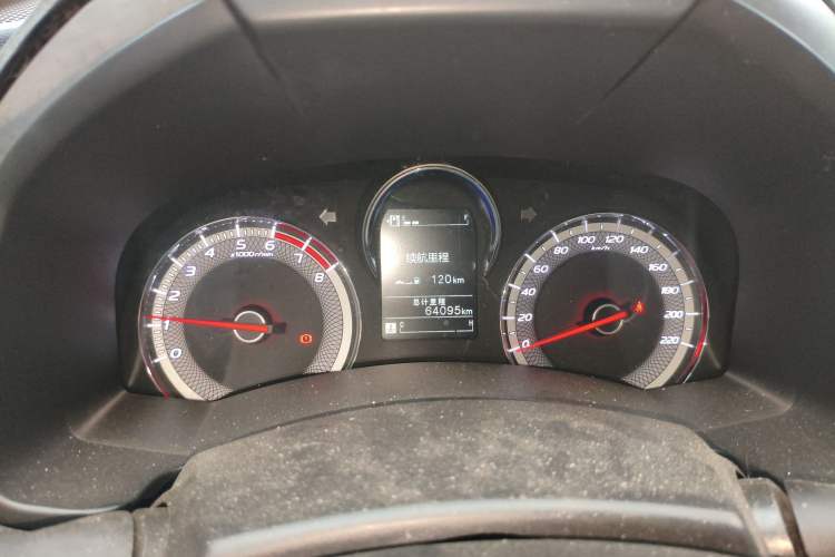 Used Isuzu JLM 2020 2.4T 4x4 Gasoline Leading-Edge GuoVI Ruimai S Standard Wheelbase 4K22D4T
